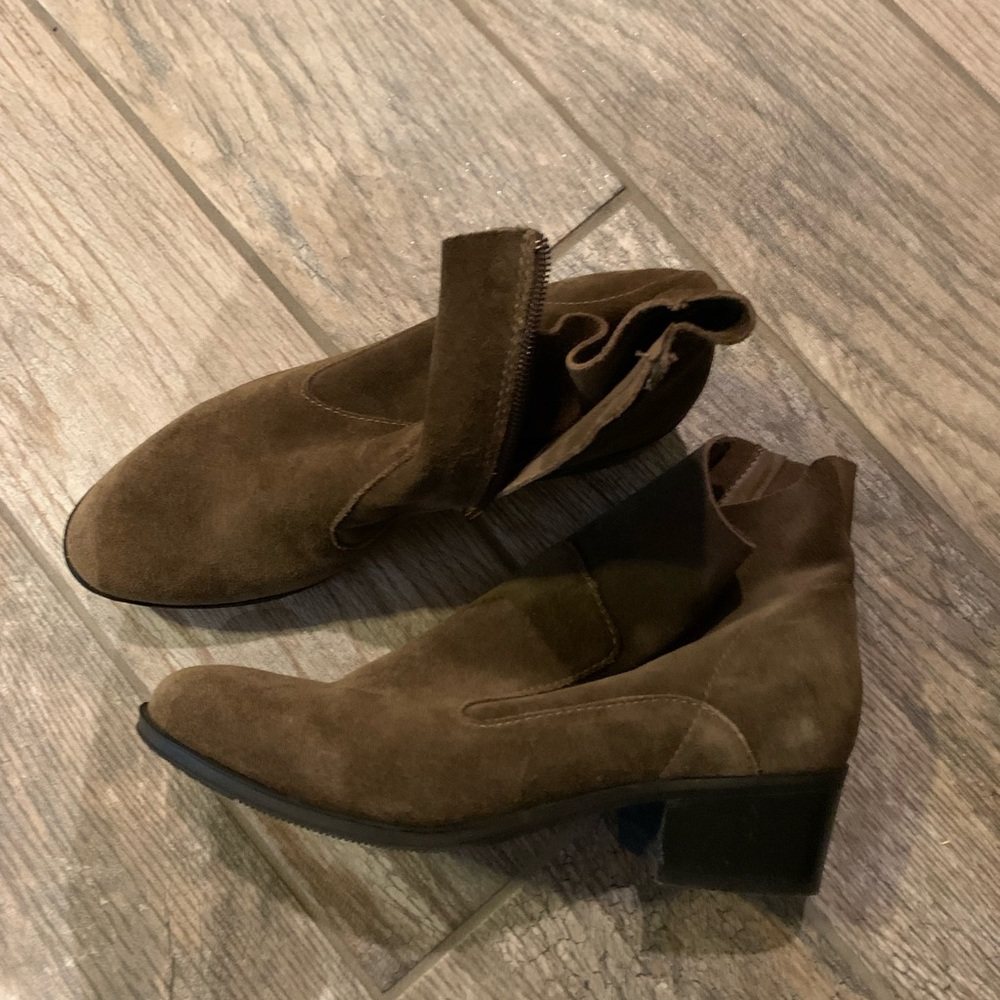 Sole  Bound by Baretraps  leather boots for women